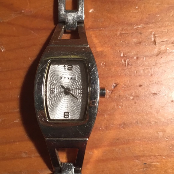 Watch - Picture 2 of 3